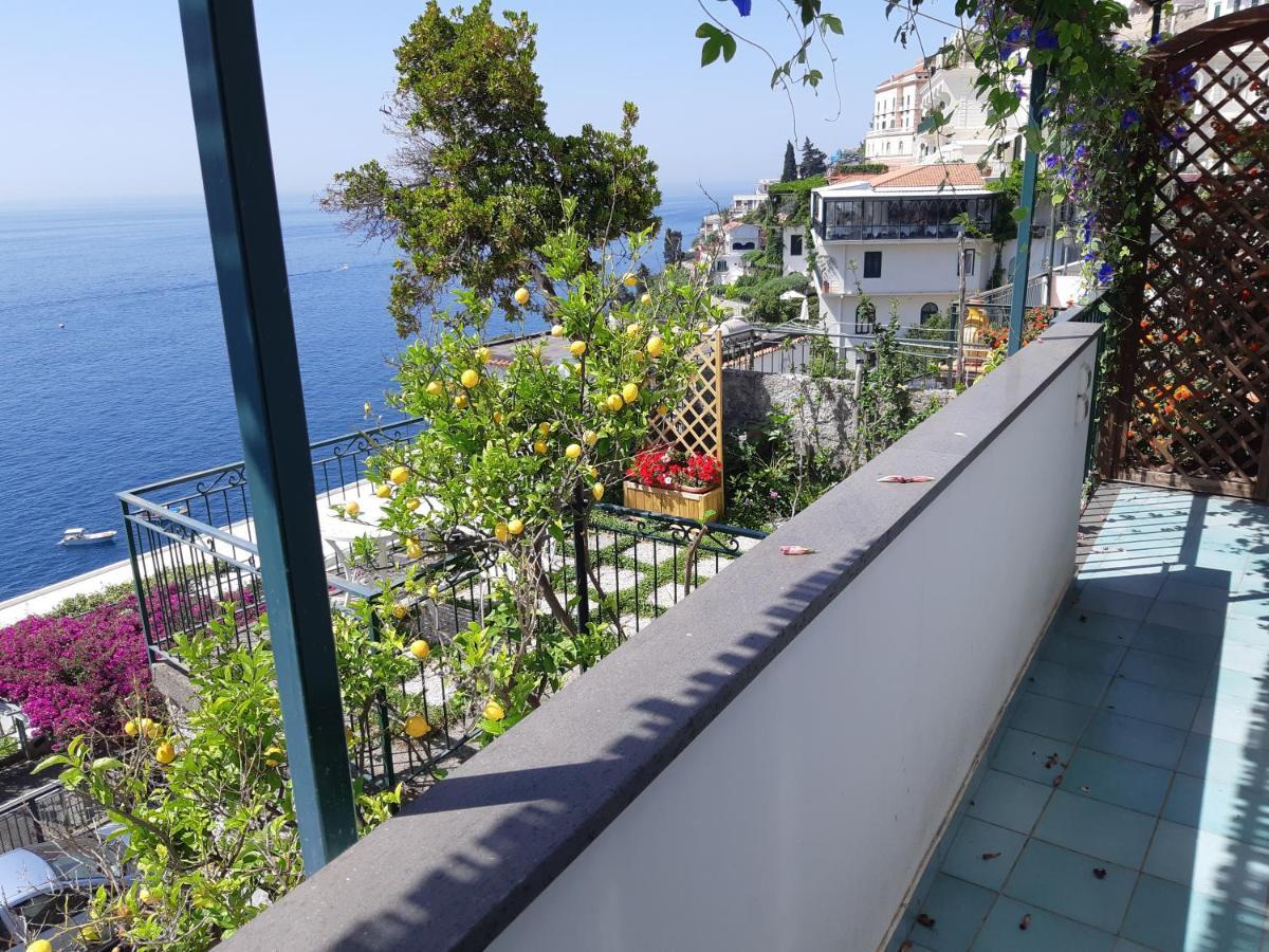 Amalfi Blue Flowers A Exteriér fotografie